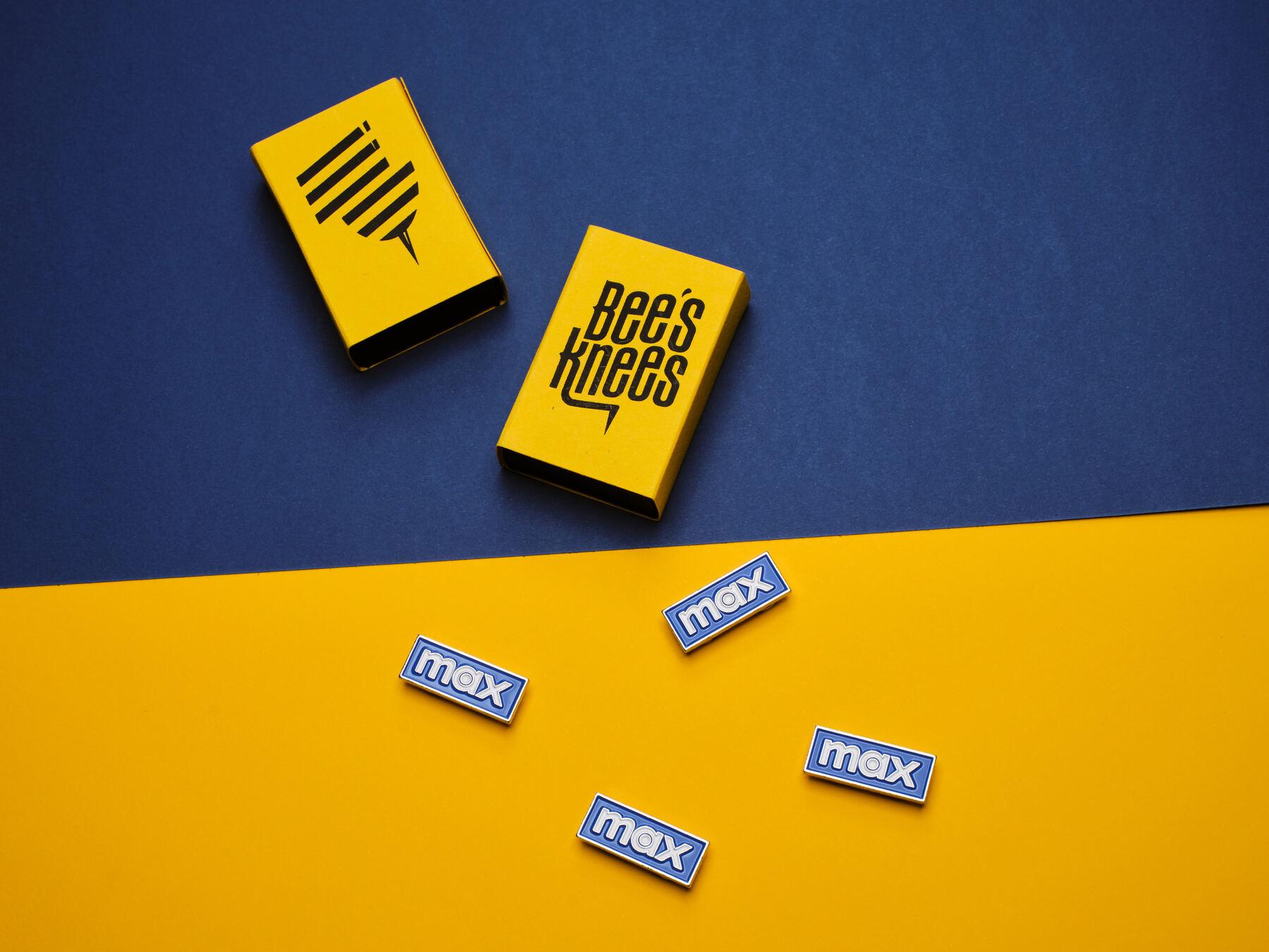 Max brand pin set z dwoma żółtymi matchboxami Bee's Knees na blue/yellow diagonal